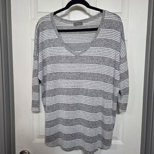 Market & Spruce Heather Gray Striped Soft Cozy Vneck Top Size XL